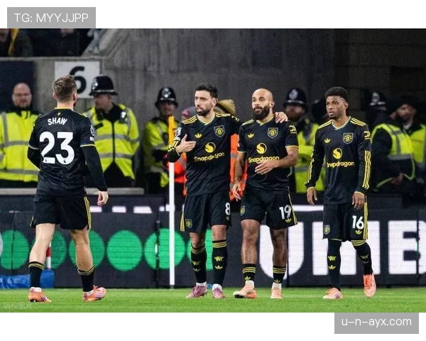 英超赛季：拖拉机复兴计划显成效，球队状态回暖稳步追赶争冠集团